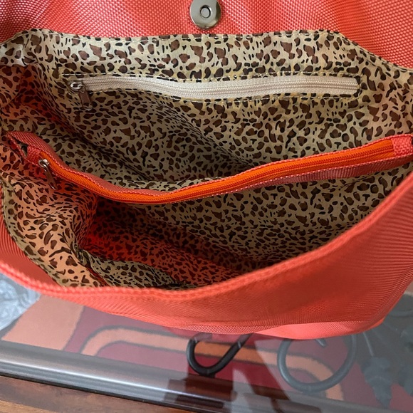 OKPTA1519426 Women’s shoulder Handbag Salmon color NWOT - Picture 9 of 10